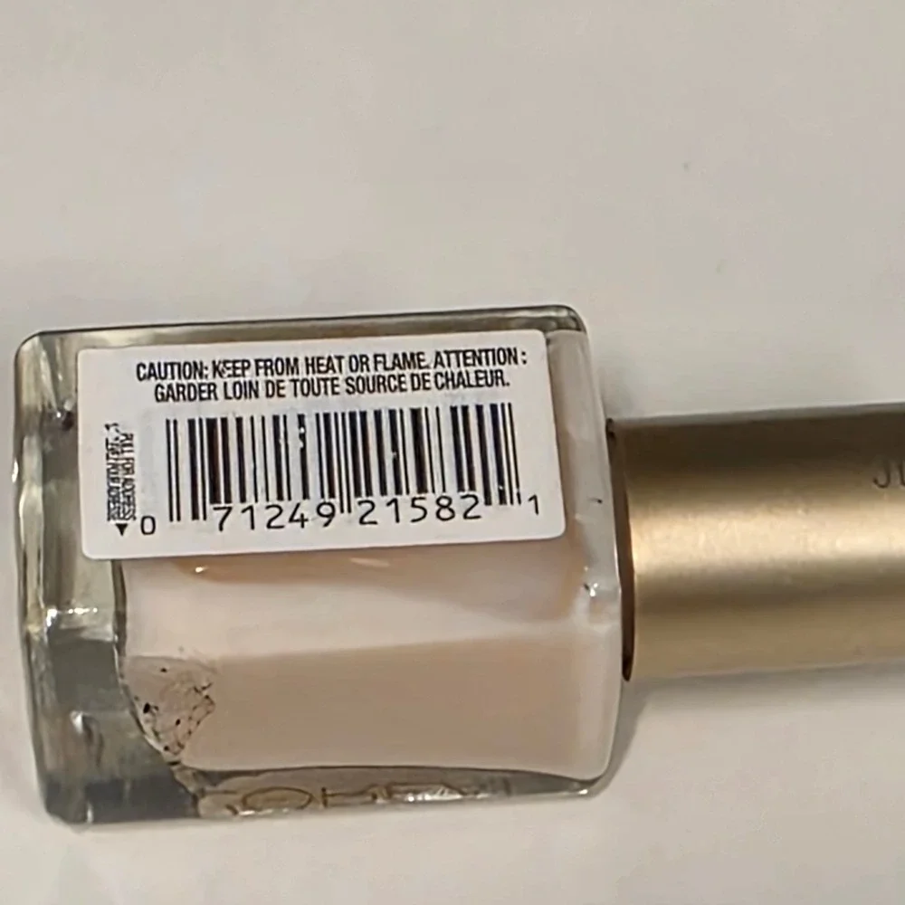 L'Oreal Paris Colour Riche Nail Color 250 Wishful Pinking Pale Pink 0.39oz